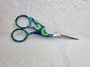 Beautiful blue floral stork scissors, 11.5cm in length